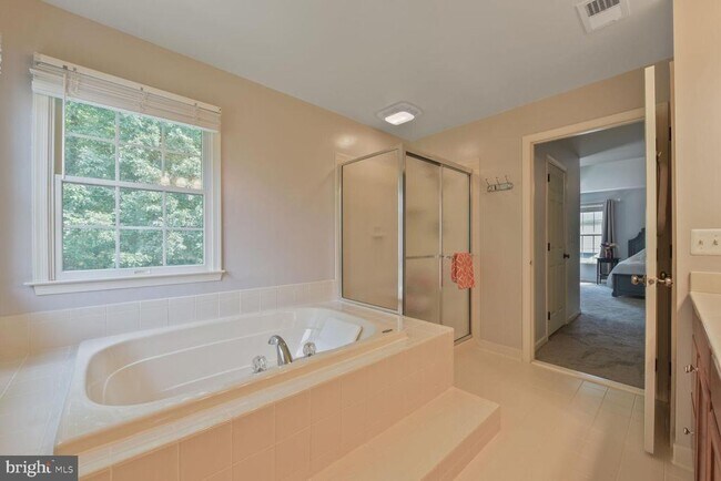 Building Photo - 5907 Tulloch Spring Ct
