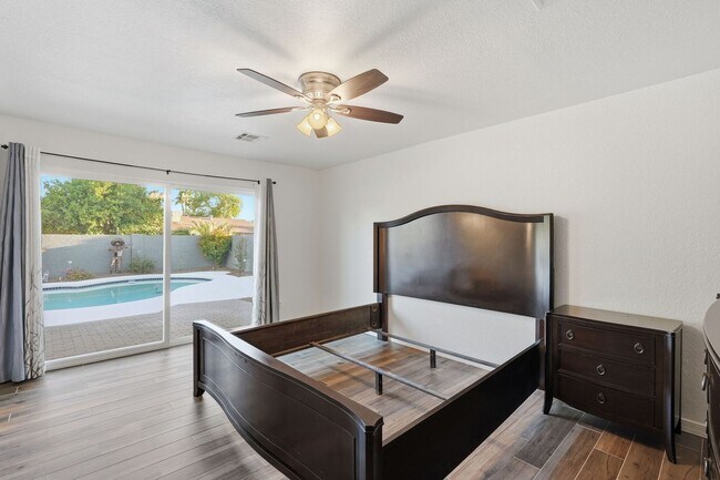 Building Photo - 4 Bed Home in Scottsdale Quarter!!