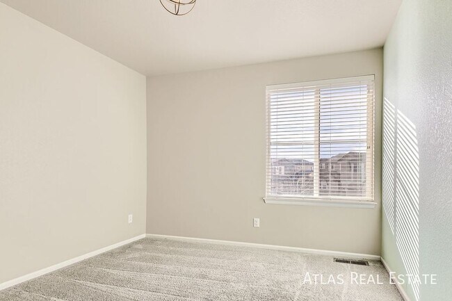 Building Photo - 17181 E Cedar Gulch Dr