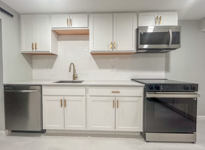 Building Photo - 15 Sloan Ln