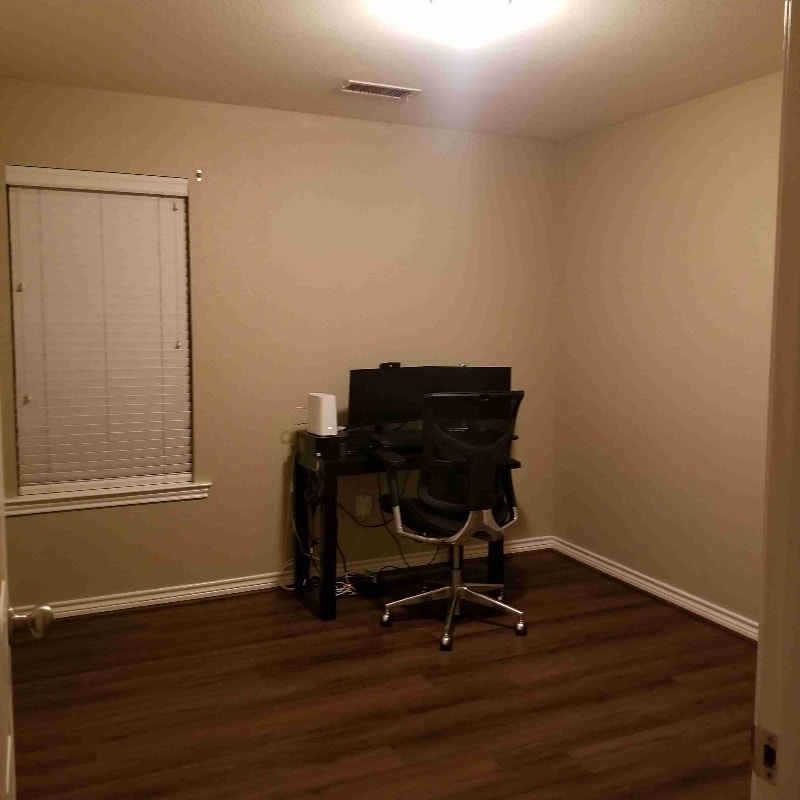 Building Photo - 5009 Blue Haven Dr