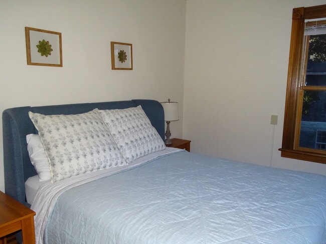 Building Photo - 101 S Main St