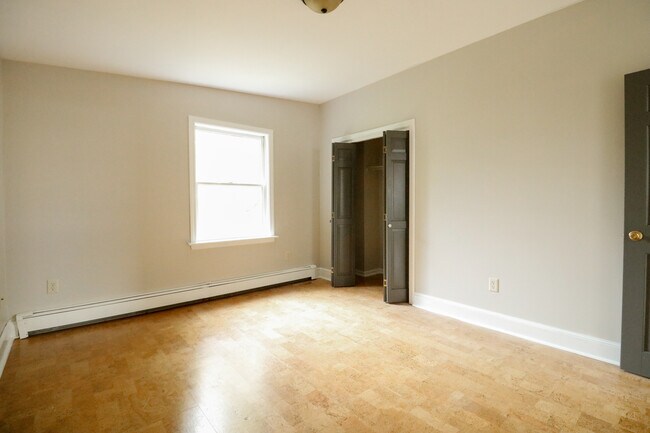 Bedroom 2 - 21 Eastern Promenade