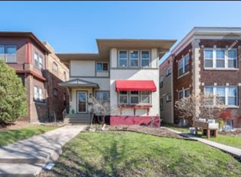 Primary Photo - 715 Grand Ave