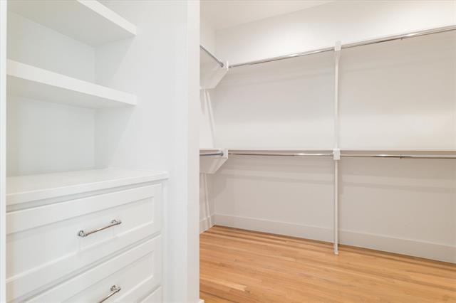 Building Photo - 6255 Belmont Ave