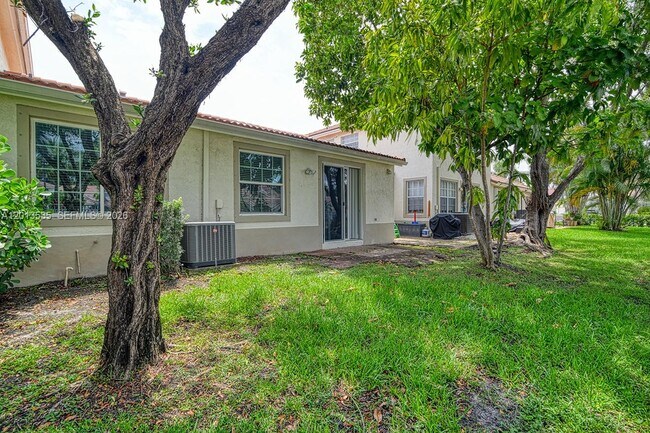 Building Photo - 18743 SW 27th St