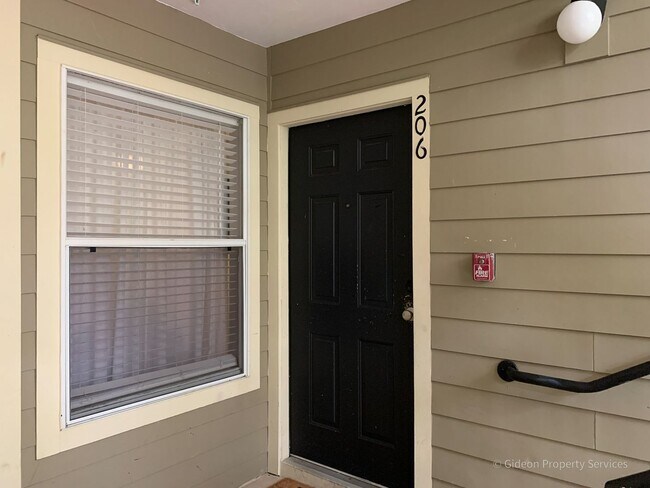 Building Photo - *3800 SW 20th Avenue - University Terrace West 206A - D