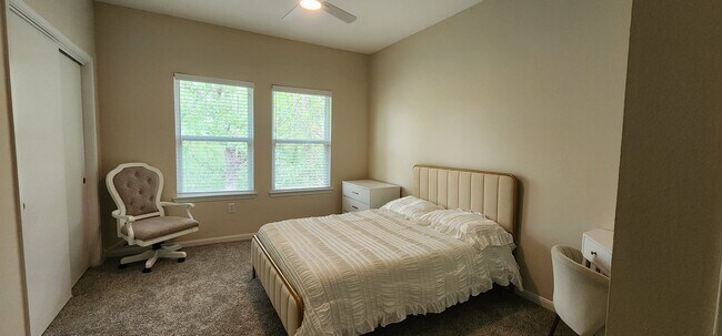 Building Photo - 1301 Canyon Creek Cir