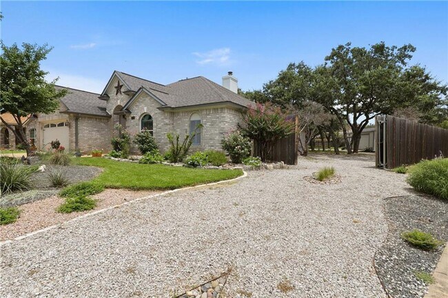 Building Photo - 4-bedroom, 1-story home with dedicated office space and large backyard!