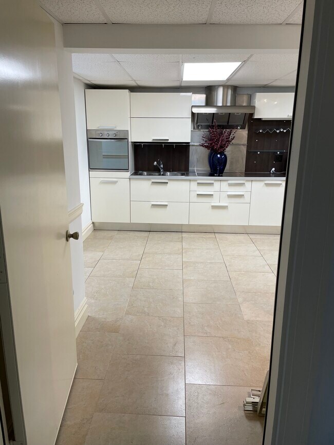 Building Photo - 1 Tredwell Ct