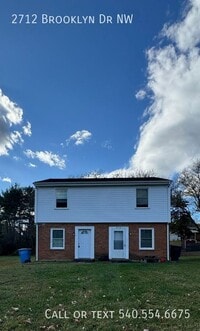 Building Photo - 2712 Brooklyn Dr NW