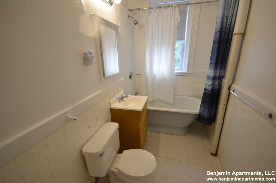 Building Photo - 4 Egremont Rd