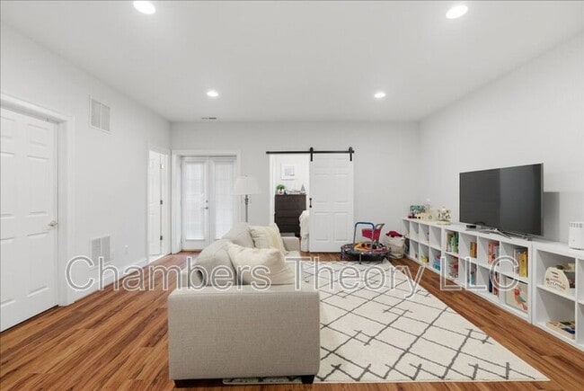 Building Photo - 8407 Chaucer House Ct