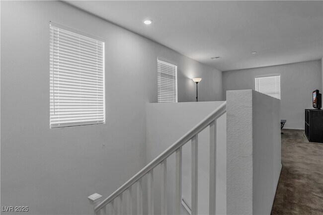 Building Photo - 10289 Massachusetts Ln