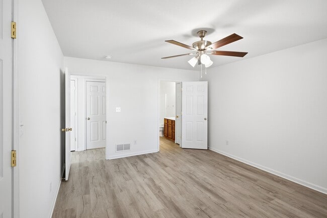 Building Photo - 1709 Juniper Dr