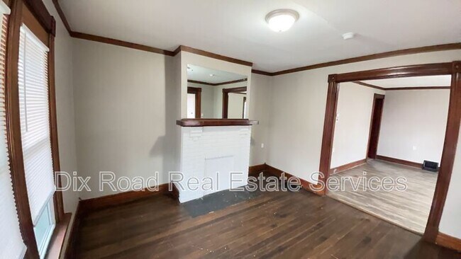 Building Photo - 118 Martz Ave