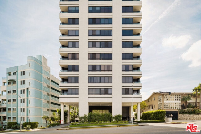 Building Photo - 10350 Wilshire Blvd