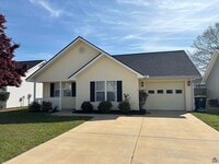 Building Photo - 115 Deer Track Ct