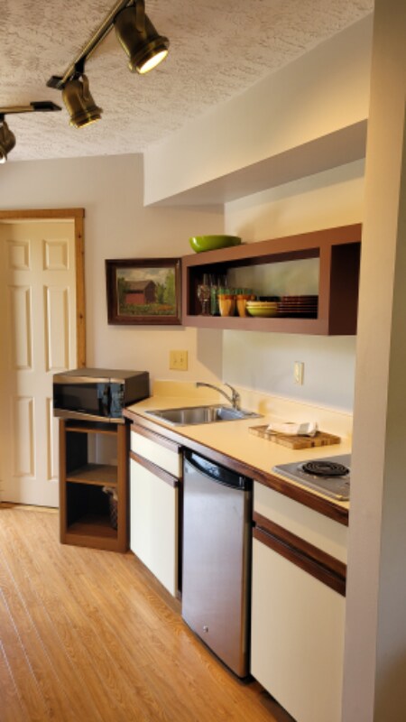 Building Photo - 4300 winged foot