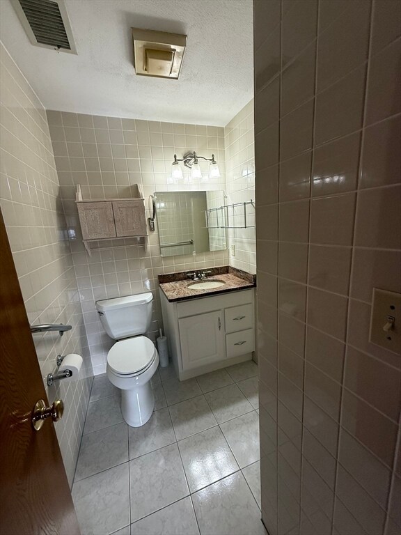 Building Photo - 45 Christopher Dr