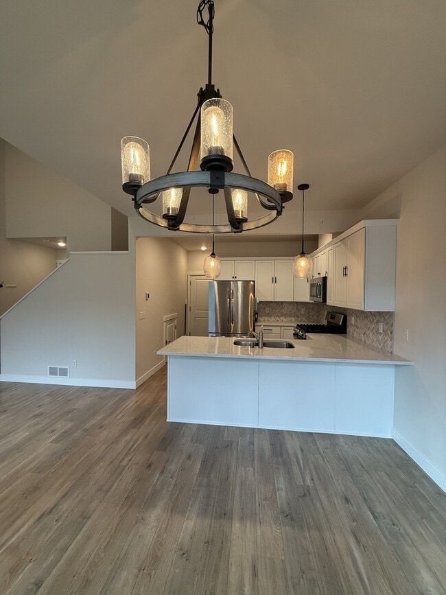 Building Photo - 5526 Big Bear Wy