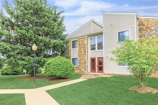 Building Photo - 3386 Peppermill Dr