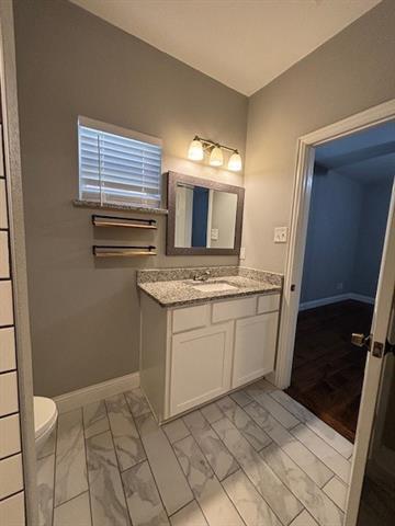 Building Photo - 704 S Clinton Ave