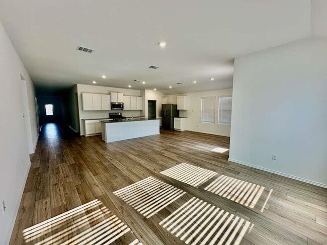 Building Photo - 4104 Home Pl Rd