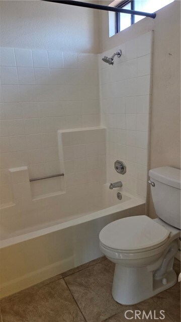 Building Photo - 25568 Blackthorne Dr