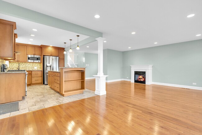 Building Photo - 9314 Menard Ave