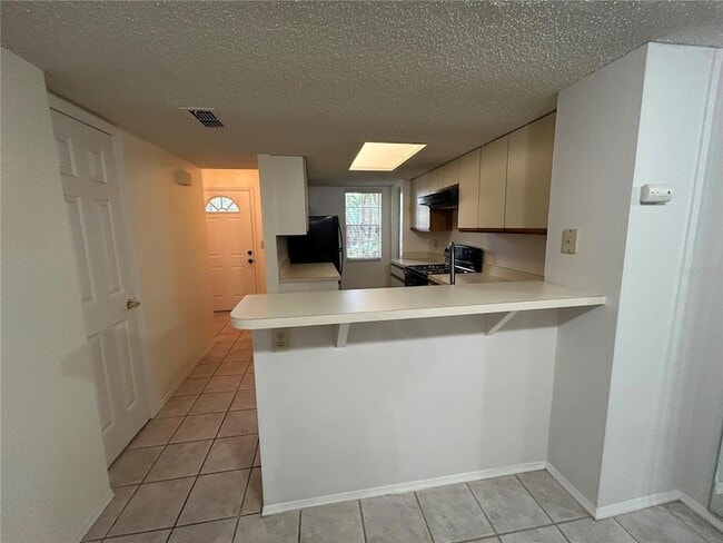 Building Photo - 2143 Fox Chase Blvd