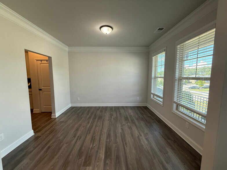 Building Photo - 315 Hudson Chase Ct