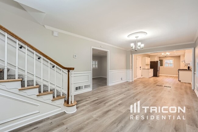 Building Photo - 4142 Pine Valley Dr