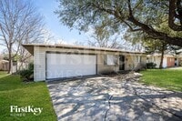 Building Photo - 1029 Usher St