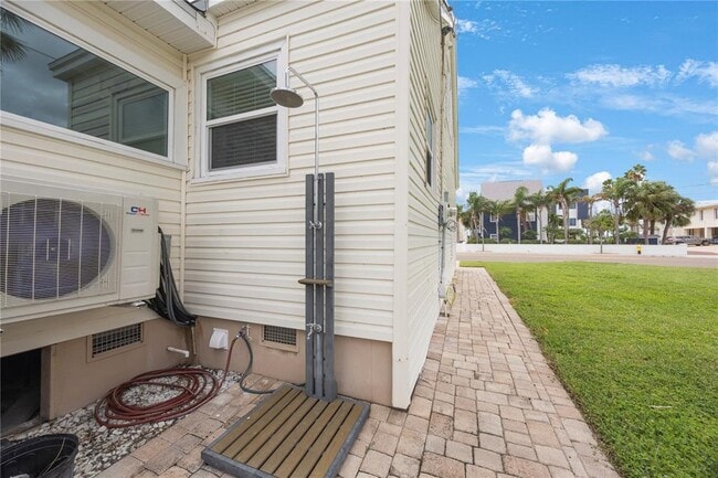 Building Photo - 15565 Gulf Blvd