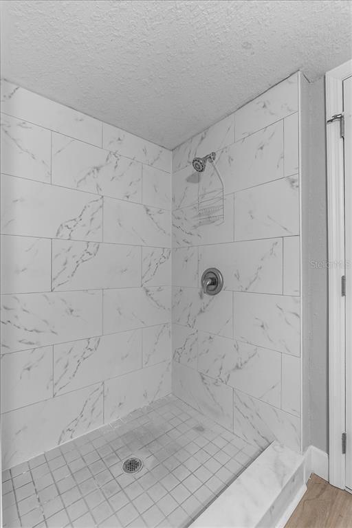 Building Photo - 208 Weaver Ave