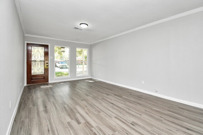 Building Photo - 9622 Vilven Ln