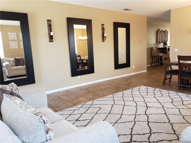 Building Photo - 12644 Madrona St