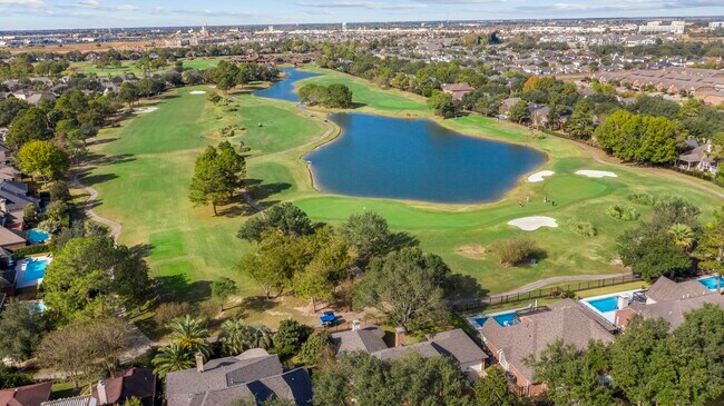 Building Photo - 1122 Wellshire Dr