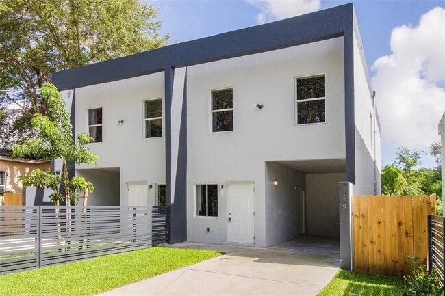 Building Photo - 5129 NW 5th Ave