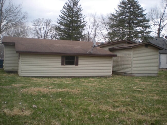 Building Photo - 12725 Clay St