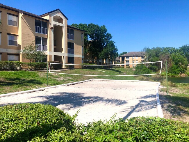 Building Photo - Charming 2/2 Spacious Condo with a Screened Balcony in the Highly Desired Dr. Phillips Area - Orl...