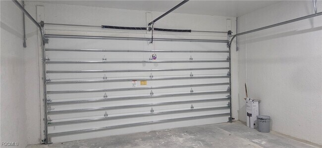 Building Photo - 2013 NE 15th Pl