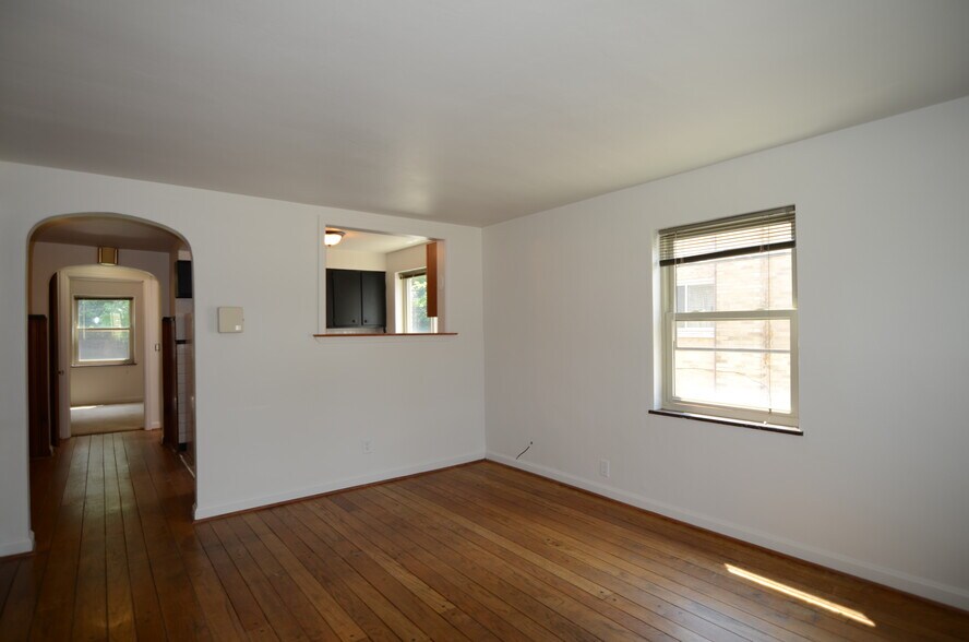 Building Photo - 2541 Williams Ave