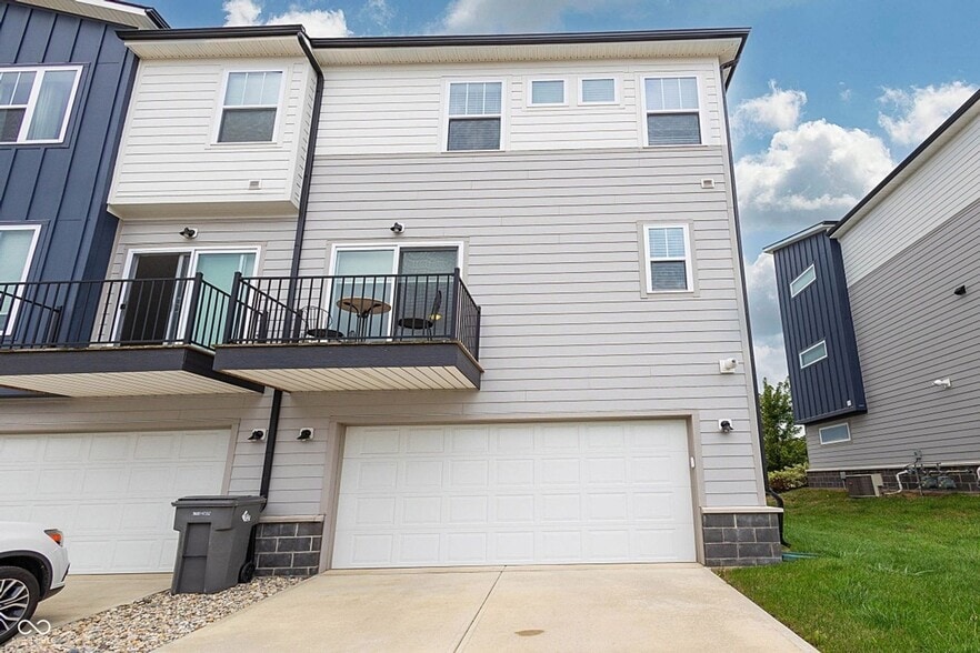 Building Photo - 2942 W New York St