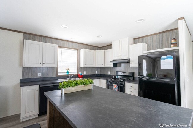 Building Photo - 8025 S Huron River Dr