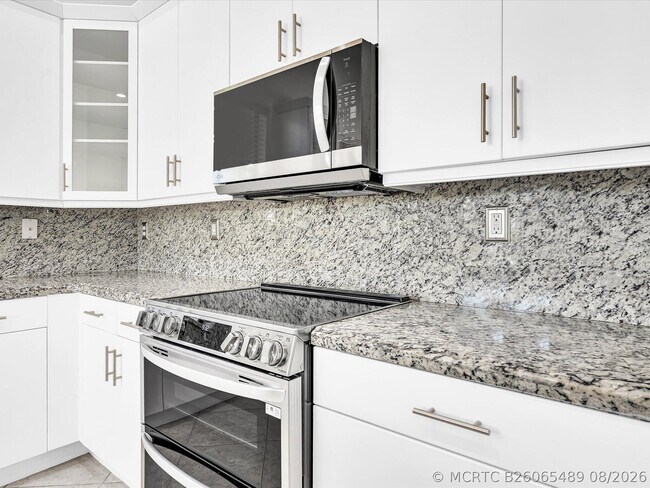 Building Photo - 2680 NW 84th Way