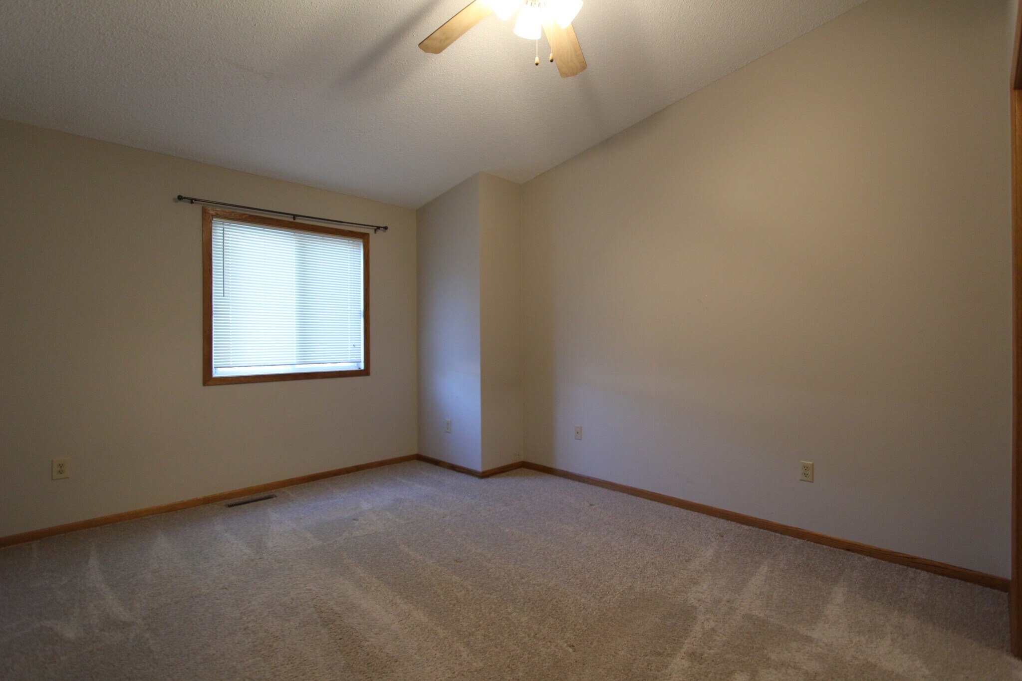 Building Photo - 15858 Griffon Path