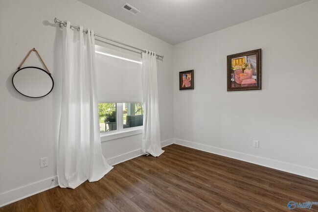 Building Photo - 1509 Trek St