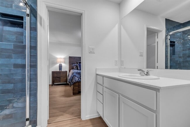 Building Photo - 4154 Saltillo Lakes Dr